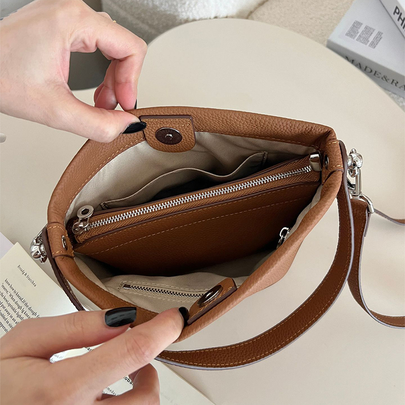 カスタム名高級牛革クロスボディバッグ女性のためのファッション - Luxury Ziploc Bags のレビューと価格
