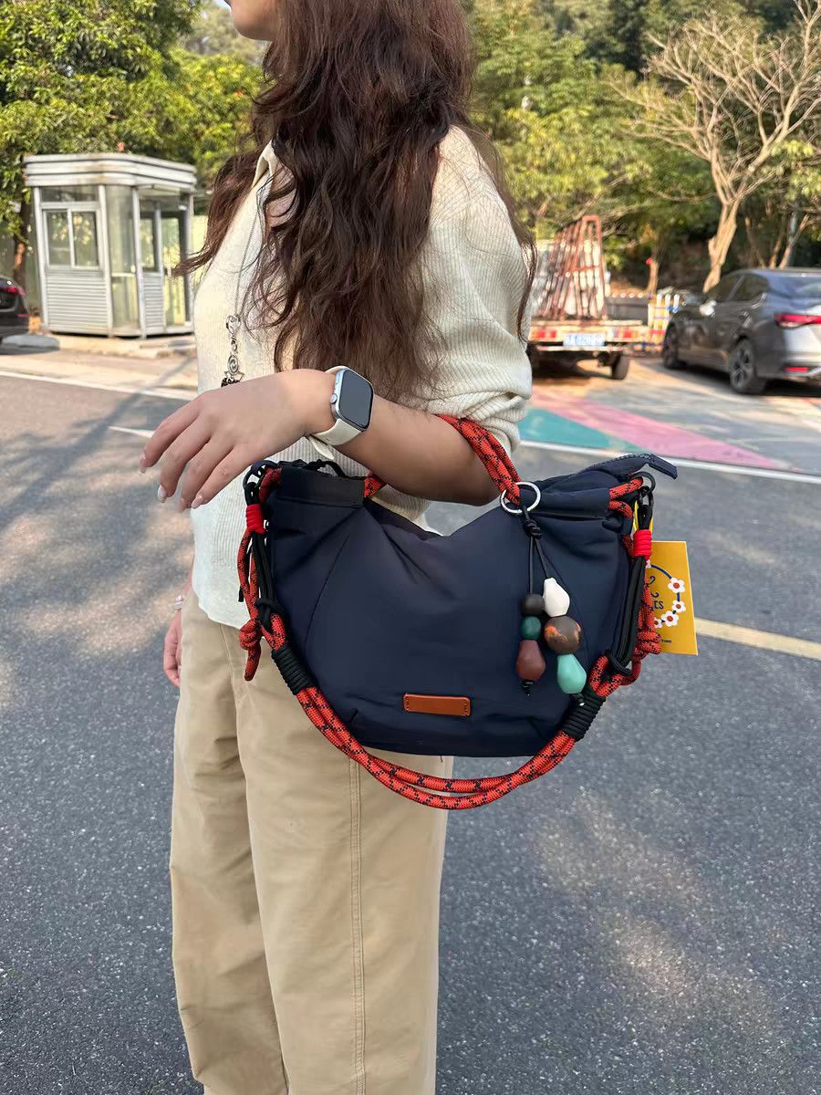 女性バッグナイロン 2026 新しいファッション高級韓国甘い - Luxury Bags Korea のレビューと価格