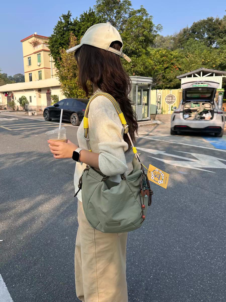 女性バッグナイロン 2026 新しいファッション高級韓国甘い - Luxury Bags Korea のレビューと価格