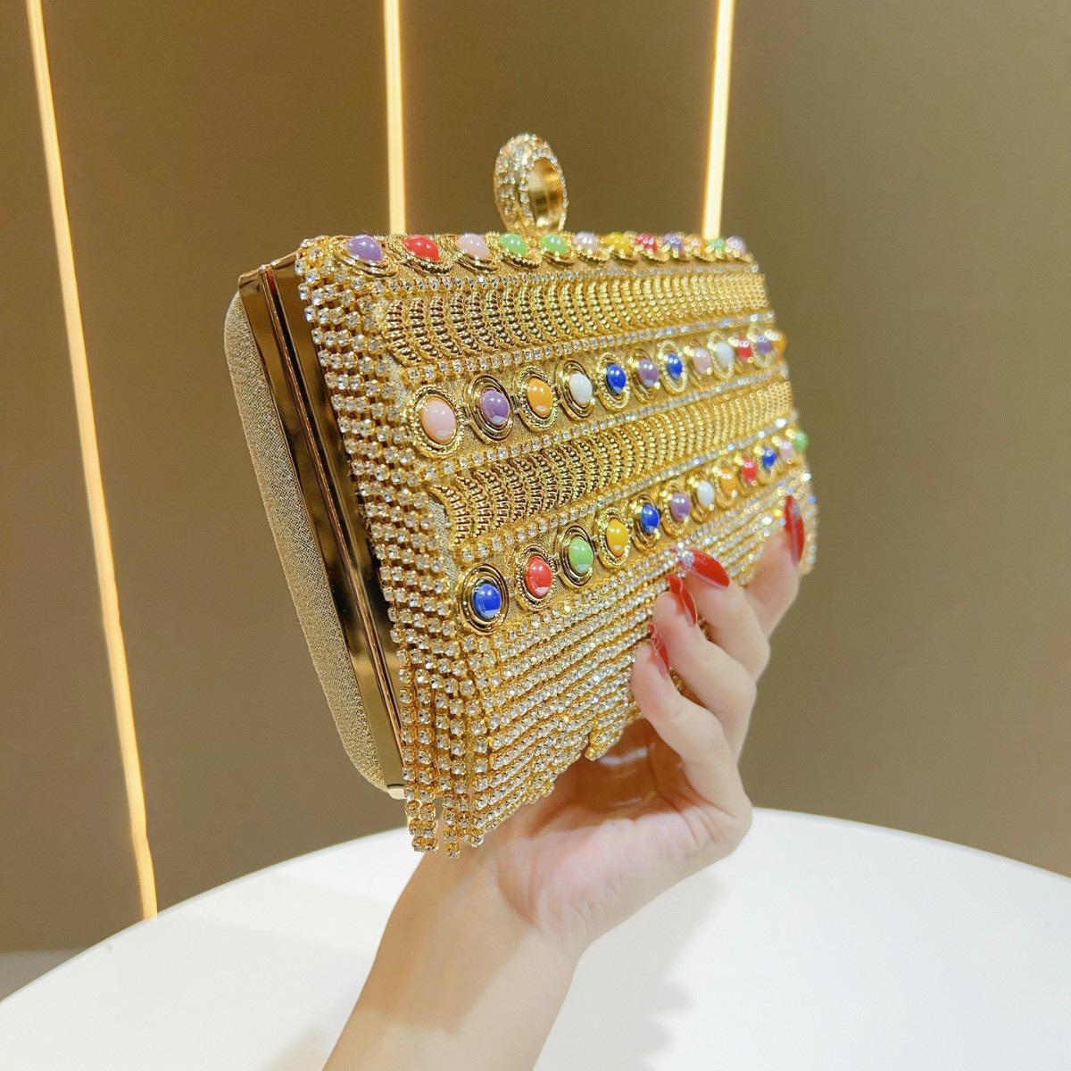高級ラインストーンタッセルゴールドシルバーイブニングバッグ女 - Luxury Bags Europe のレビューと価格