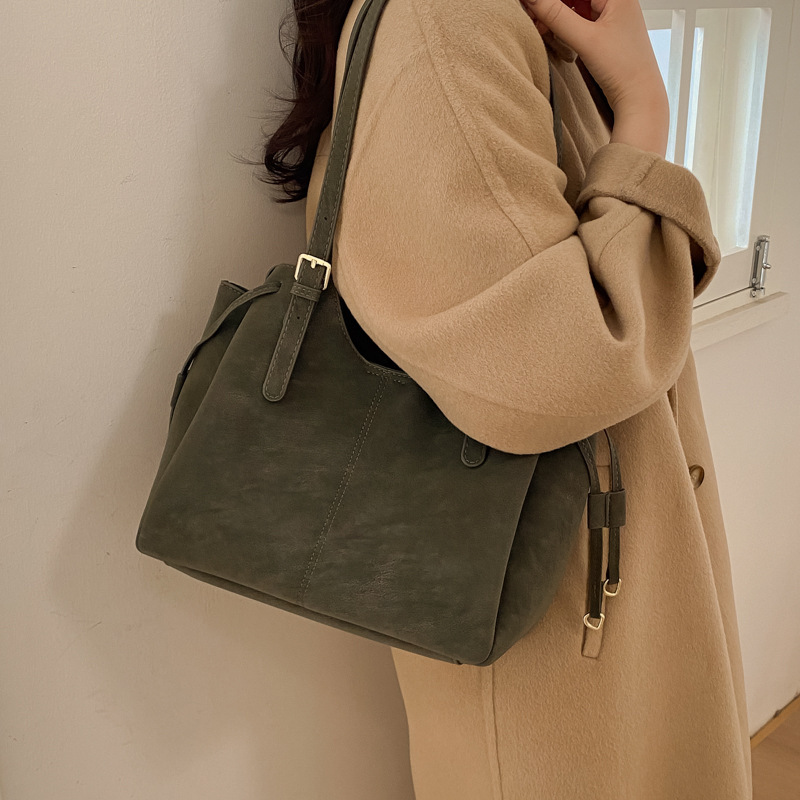 大容量バッグ レディース 多機能 2025年新作 カジュアル - Luxury Bags Vip のレビューと価格
